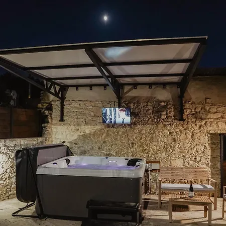 The Stonehouse Suites With Private Bath Spas Limassol Exterior photo
