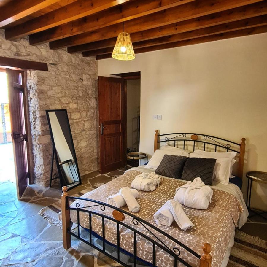The Stonehouse With Private Bath Spas Villa