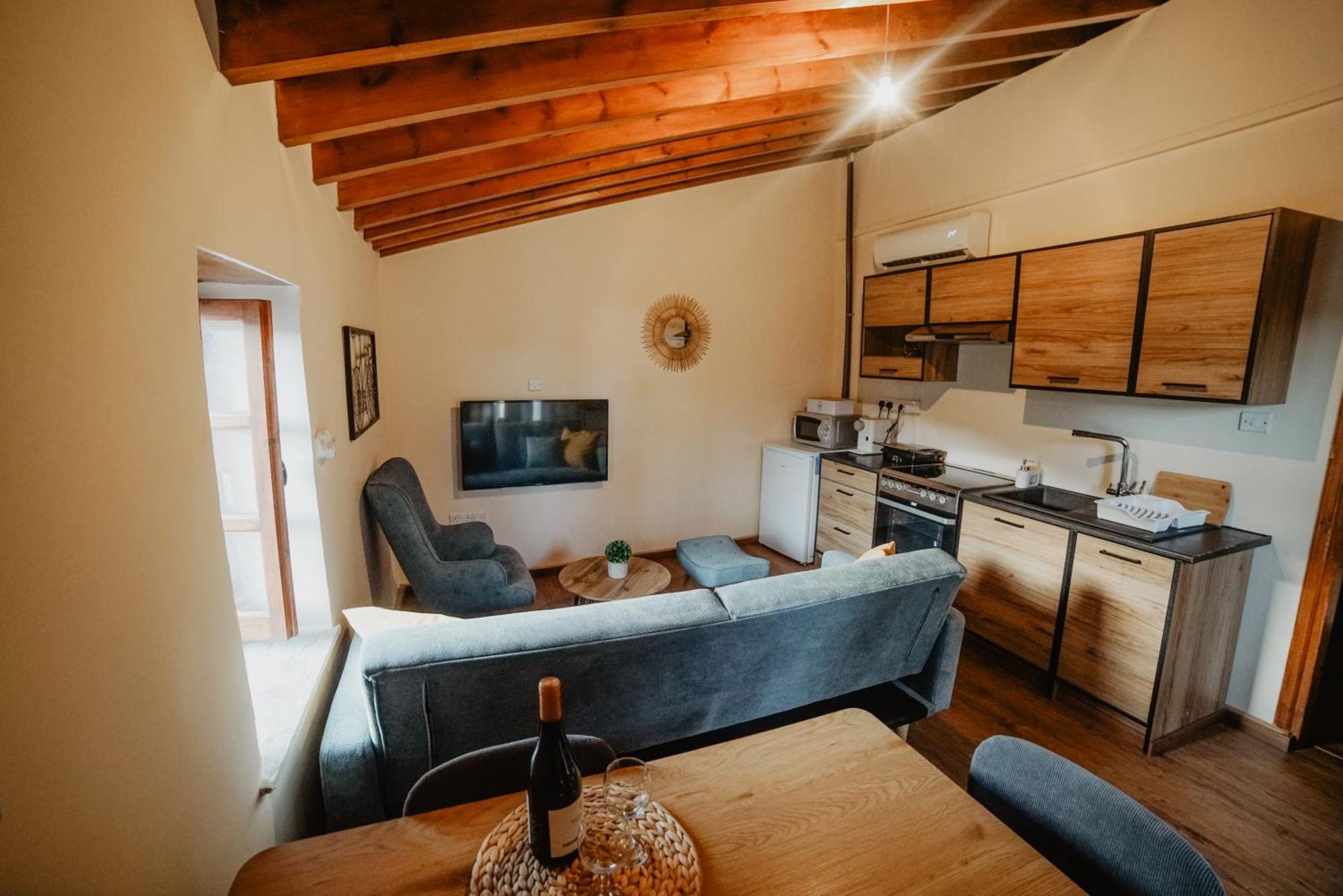 The Stonehouse With Private Bath Spas *